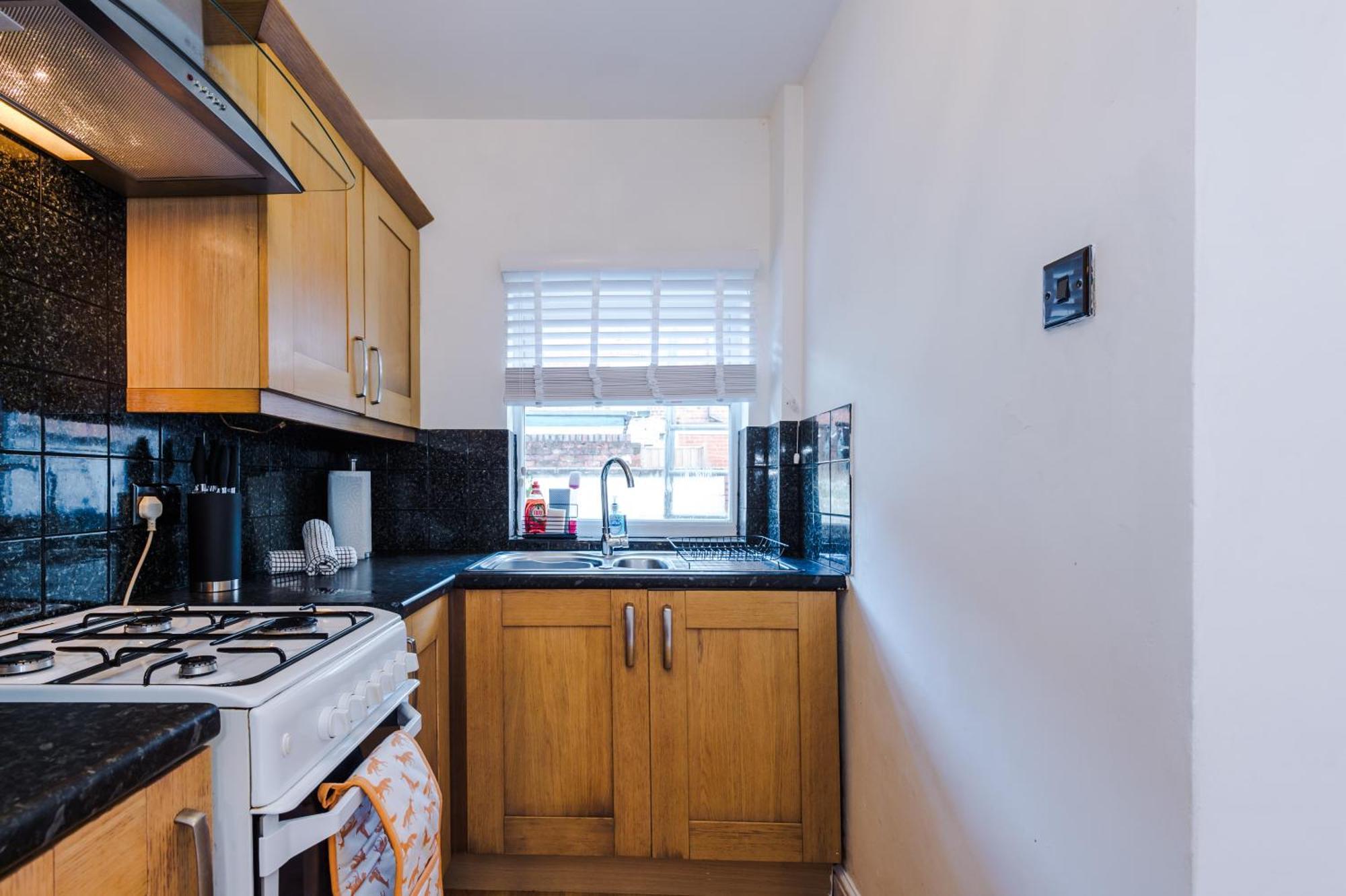 New! Spacious 2-Bed Home In Chester City-Centre By 53 Degrees Property, Ideal For Couples & Small Groups, Great Location - Sleeps 5 Zewnętrze zdjęcie